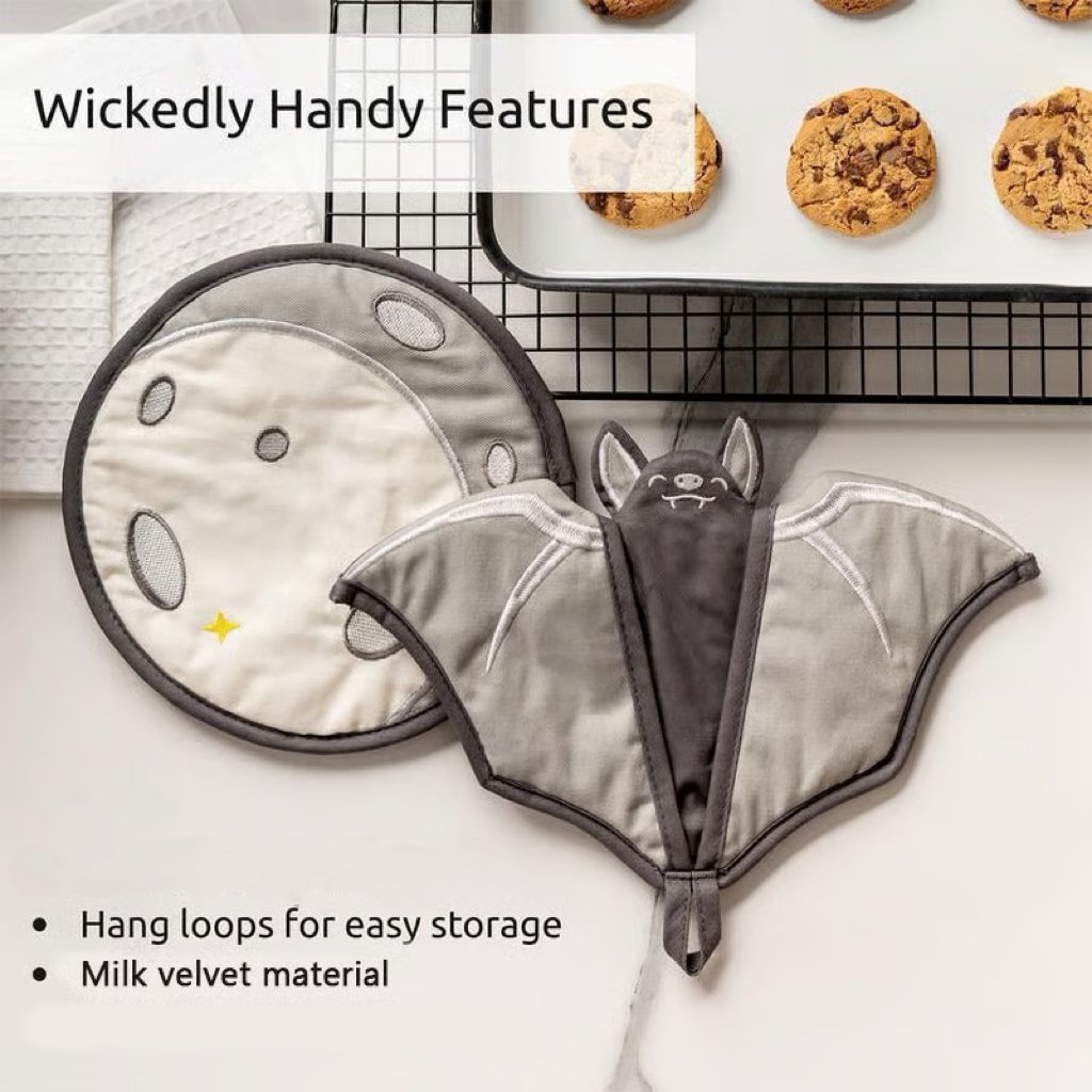 Cilifer®Batlicious Oven Mitts & Pot Holders Set