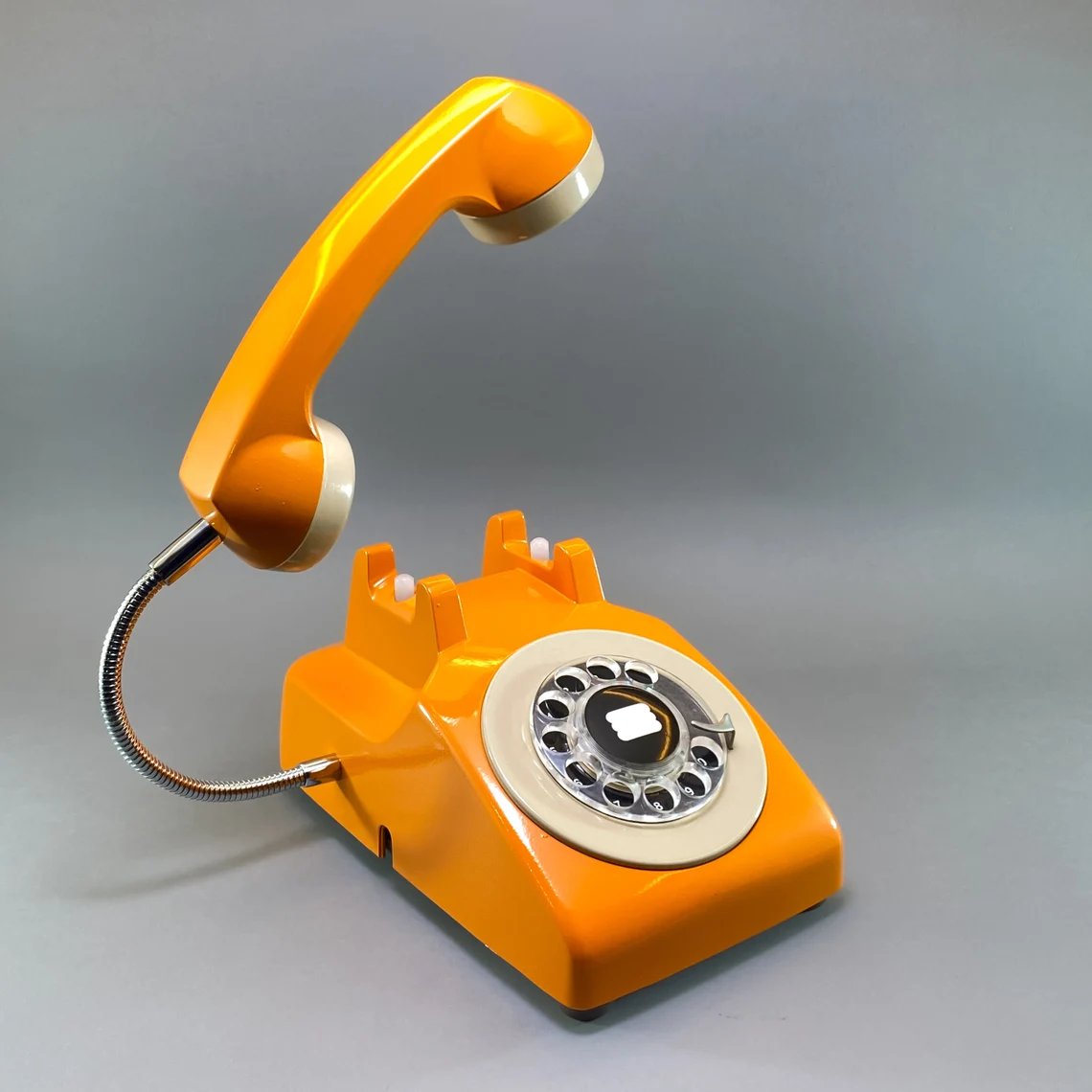 Billhol® 🔥Upcycled Rotary Phone Lamp. Vintage Desk Light D01